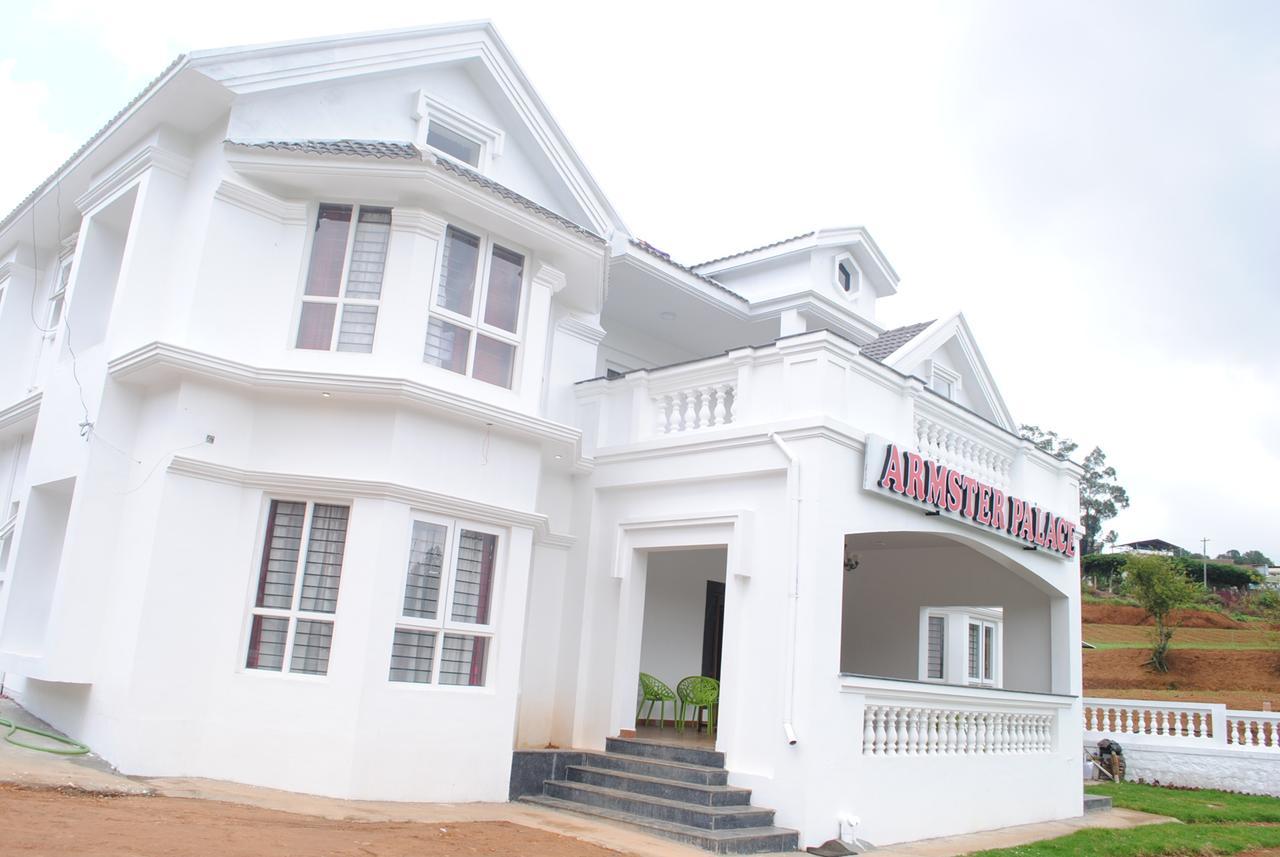 Armster Palace Уті Екстер'єр фото